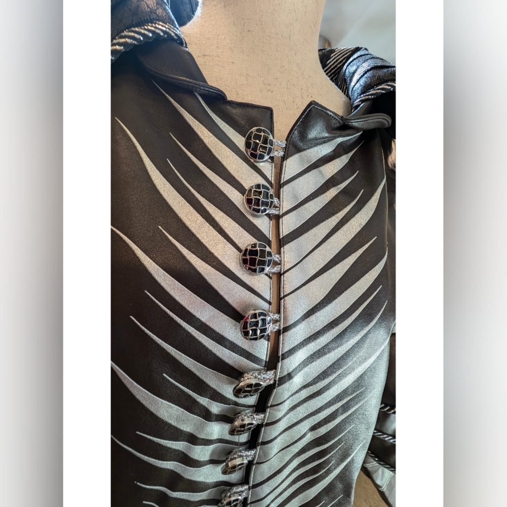 Movie Replica Jacket . Alice Through The Looking Glass Movie. Time Character - Picture 4 of 13